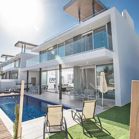 Villa Famagusta Villa Sleeps 11 With Pool And Air Con